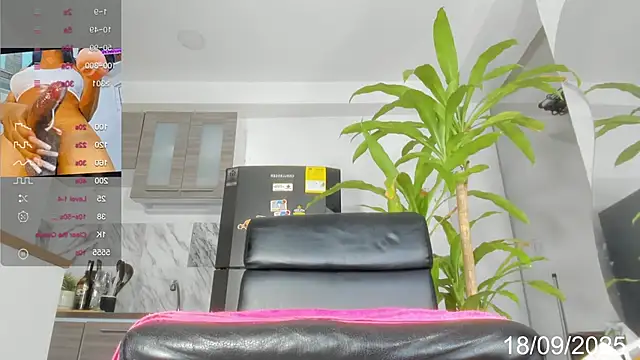 Rose Dowson22 online show from September 18, 10:23 pm