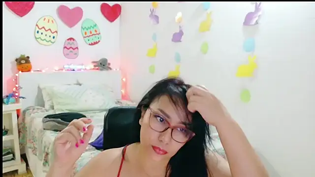 hottplay online show from March 29, 8:42 pm