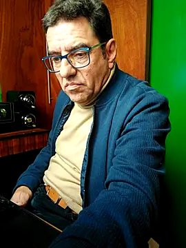 FernandoReuterG online show from February 3, 7:41 pm