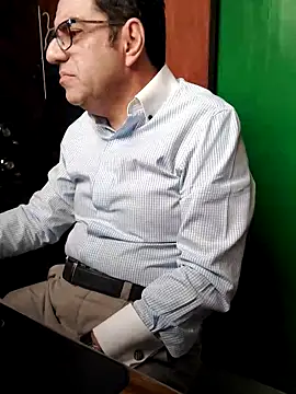 FernandoReuterG online show from February 9, 4:11 pm