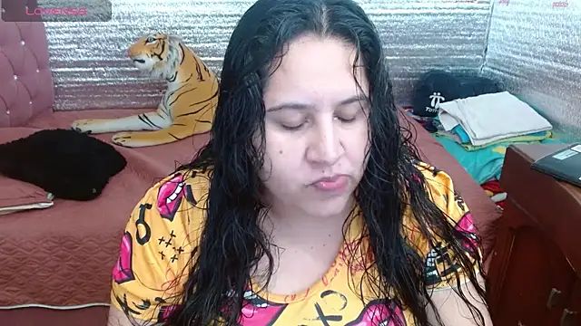 EMILY-NESSA online show from September 22, 2:41 pm