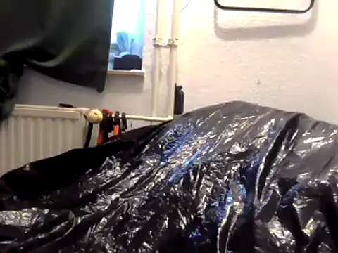 Snapshot of turnsen4y chatting on May 10, 1:27 pm turnsen4y online show from May 10, 1:27 pm