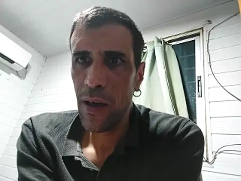 Hotcasados69 online show from March 1, 3:41 am