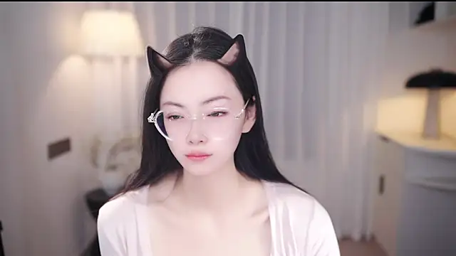 Ocean--Lili online show from November 7, 2:06 pm