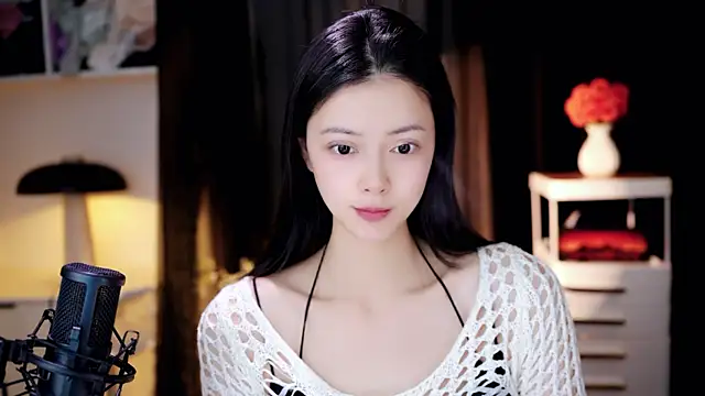Ocean--Lili online show from May 1, 2:21 pm