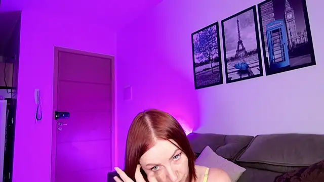 Snapshot of AnnJey chatting on February 20, 8:36 pm AnnJey online show from February 20, 8:36 pm