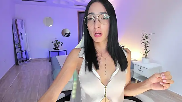 carleee winter online show from May 15, 12:39 am