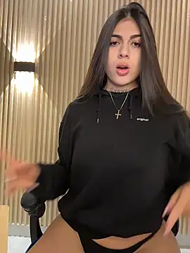 Sarasanders 4 online show from November 6, 3:51 am