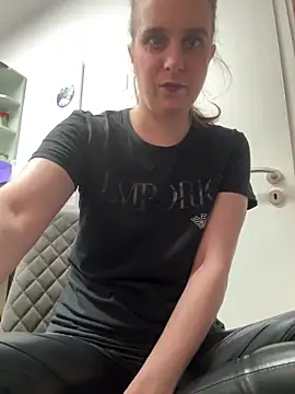 LadyChantale online show from March 31, 5:30 am