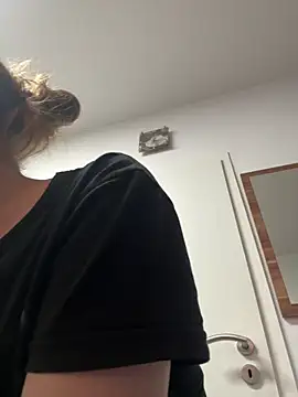 LadyChantale online show from May 19, 5:14 am