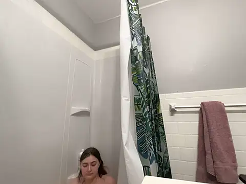 Snowbunnycake 131 online show from November 21, 2:16 pm