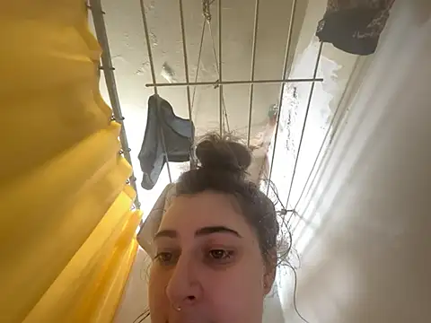 Snowbunnycake 131 online show from February 17, 8:33 am