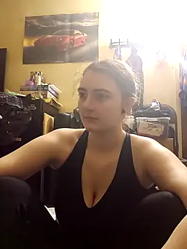 Snowbunnycake 131 online show from May 7, 2:44 pm