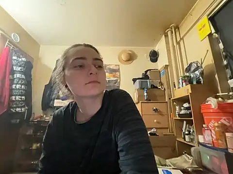 Snowbunnycake 131 online show from May 13, 12:57 pm