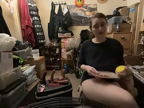 Snowbunnycake 131 online show from May 14, 2:13 pm