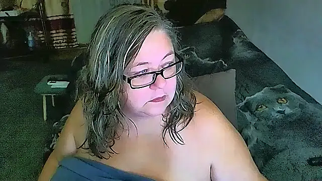 Snapshot of sex2 chatting on January 6, 12:36 am sex2 online show from January 6, 12:36 am