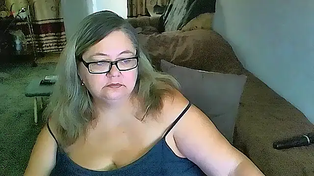 Snapshot of sex2 chatting on February 3, 6:40 am sex2 online show from February 3, 6:40 am