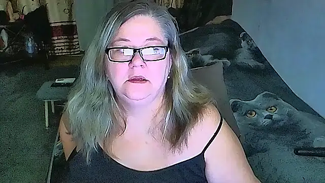 Snapshot of sex2 chatting on February 11, 11:10 pm sex2 online show from February 11, 11:10 pm