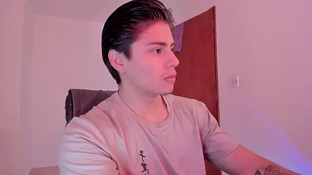 Snapshot of Giordano_Russo chatting on October 7, 4:15 pm Giordano Russo online show from October 7, 4:15 pm