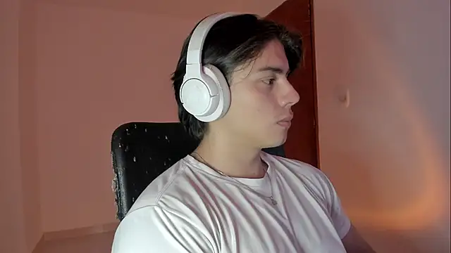 Giordano Russo online show from November 24, 9:58 pm