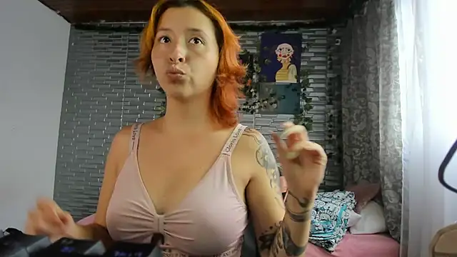 Ginger Sweetty online show from October 27, 6:23 pm