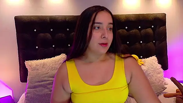 ValenScott1 online show from December 31, 1:19 pm