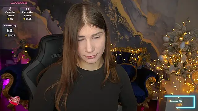 Snapshot of CassandraGood chatting on January 18, 7:23 am CassandraGood online show from January 18, 7:23 am