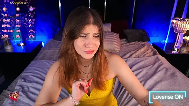 Snapshot of CassandraGood chatting on March 6, 7:27 am CassandraGood online show from March 6, 7:27 am