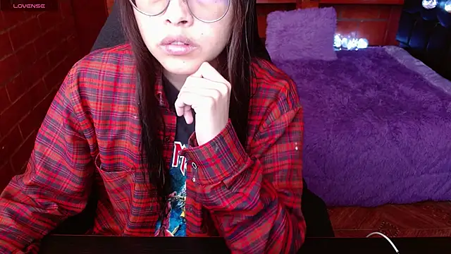 MidoriQuiinn online show from May 21, 4:14 pm