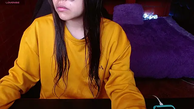 Snapshot of MidoriQuiinn chatting on June 30, 4:08 pm MidoriQuiinn online show from June 30, 4:08 pm