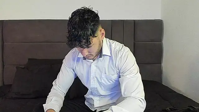 alejandro  2 online show from January 16, 6:01 pm