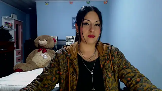 Snapshot of sahtlove1 chatting on April 12, 2:05 am sahtlove1 online show from April 12, 2:05 am