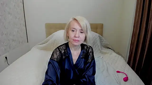 Snapshot of aminalive chatting on February 14, 2:39 am aminalive online show from February 14, 2:39 am