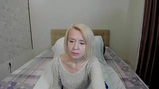 Snapshot of aminalive chatting on February 17, 1:10 pm aminalive online show from February 17, 1:10 pm