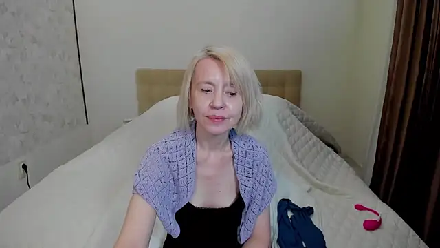 Snapshot of aminalive chatting on March 7, 7:05 pm aminalive online show from March 7, 7:05 pm