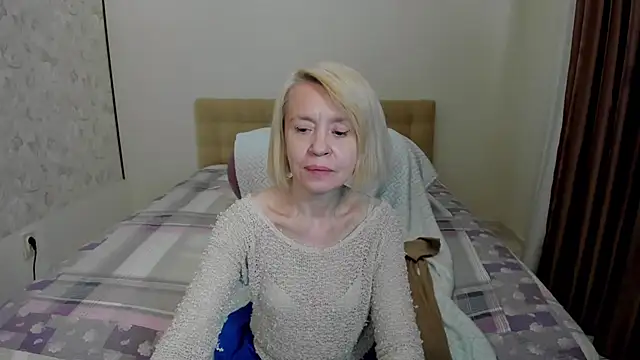 Snapshot of aminalive chatting on March 18, 1:42 pm aminalive online show from March 18, 1:42 pm