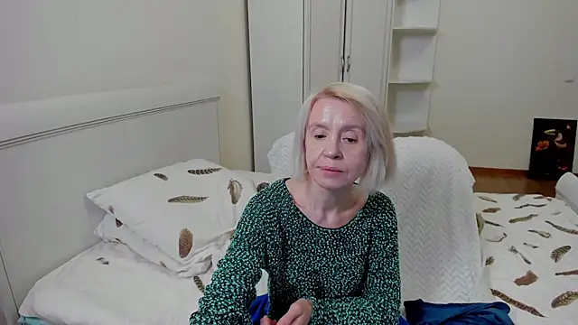 Snapshot of aminalive chatting on October 22, 7:02 pm aminalive online show from October 22, 7:02 pm