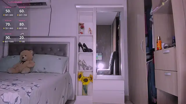 sharonDulce online show from March 10, 12:51 am