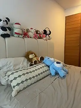 oriana zoeee online show from February 25, 11:36 pm