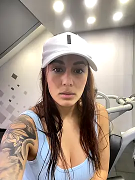 Snapshot of Lucy_fit chatting on October 24, 4:36 pm Lucy fit online show from October 24, 4:36 pm