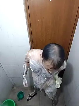 Snapshot of vishnuvinod_india chatting on December 28, 5:12 am vishnuvinod india online show from December 28, 5:12 am