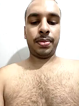 Snapshot of vishnuvinod_india chatting on January 31, 7:18 pm vishnuvinod india online show from January 31, 7:18 pm