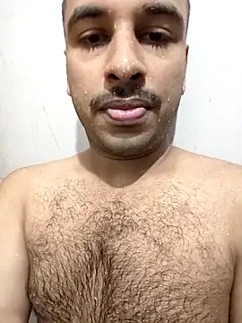 Snapshot of vishnuvinod_india chatting on March 5, 5:18 pm vishnuvinod india online show from March 5, 5:18 pm