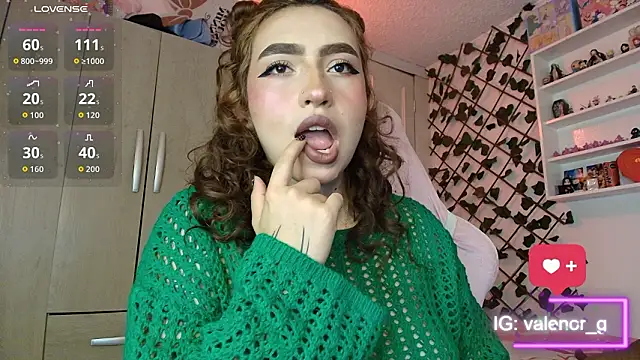 Snapshot of valenor_ chatting on March 12, 3:12 am valenor online show from March 12, 3:12 am