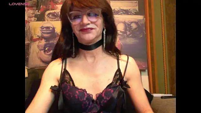 Snapshot of TheBlackWtch chatting on April 8, 9:04 pm TheBlackWtch online show from April 8, 9:04 pm