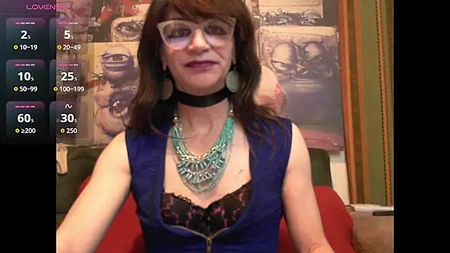 Snapshot of TheBlackWtch chatting on May 9, 8:08 am TheBlackWtch online show from May 9, 8:08 am