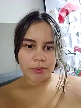 Snapshot of sweet_lucia chatting on January 6, 11:52 pm sweet lucia online show from January 6, 11:52 pm