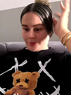 Snapshot of sweet_lucia chatting on January 11, 4:57 pm sweet lucia online show from January 11, 4:57 pm