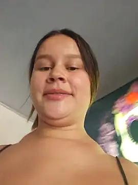 Snapshot of sweet_lucia chatting on October 12, 2:38 pm sweet lucia online show from October 12, 2:38 pm