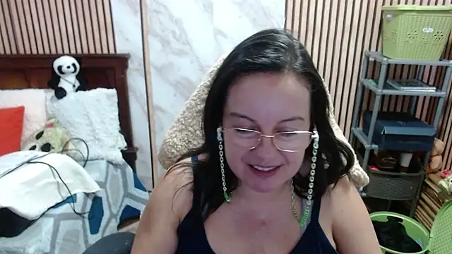 Sonialorens  online show from March 7, 5:32 pm